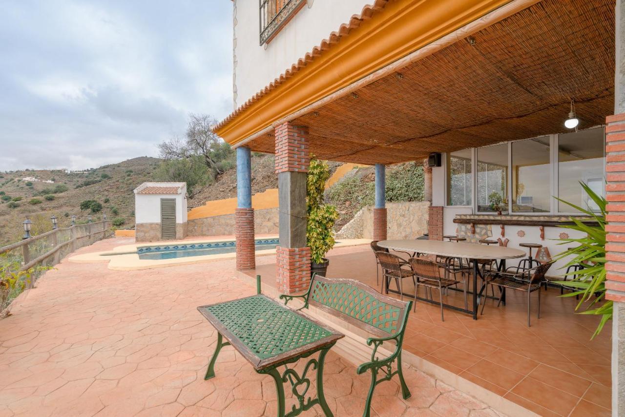 فيلا Cortijo La Encina Sayalonga المظهر الخارجي الصورة