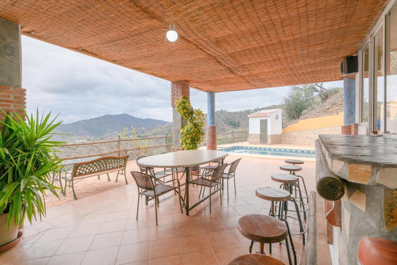 فيلا Cortijo La Encina Sayalonga المظهر الخارجي الصورة